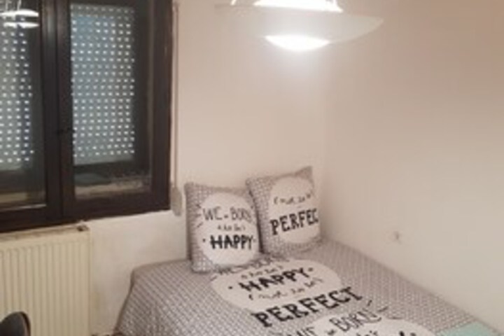 Room 12 of 12