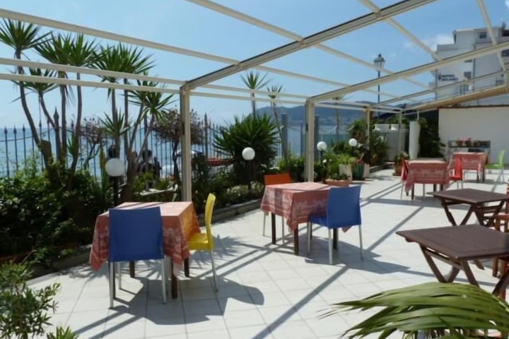 Terrace/Patio 24 of 47