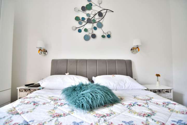 Room 7 of 30