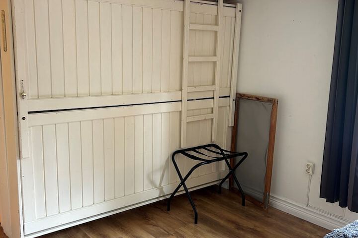 Room 18 of 65