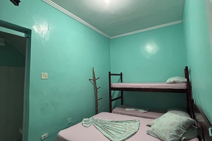 Room 44 of 61