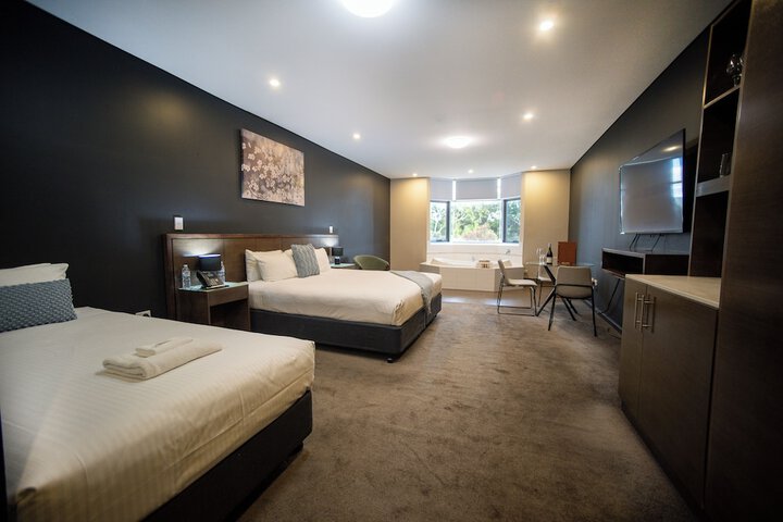 Room 47 of 102