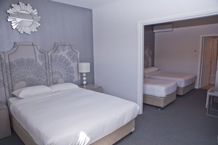 Room 12 of 60