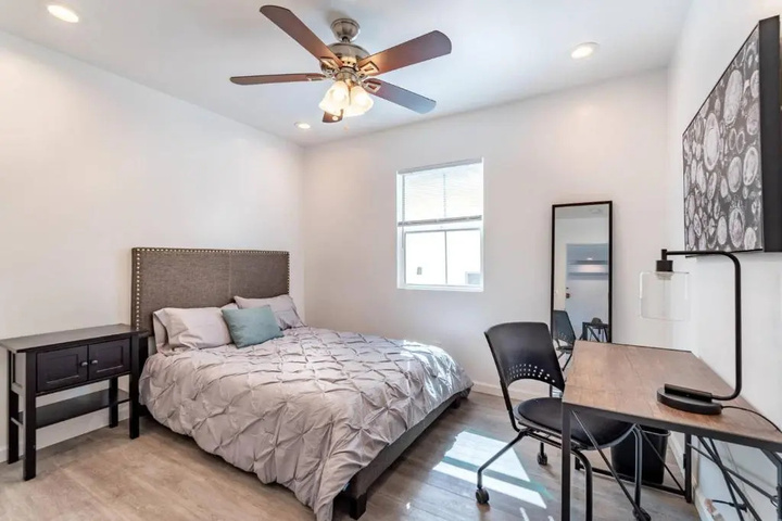 Image of Leighton Campus Apt