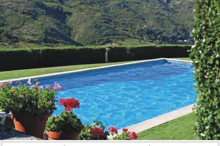 Pools & Facilities