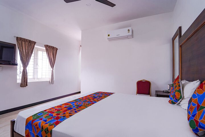 Room 17 of 38