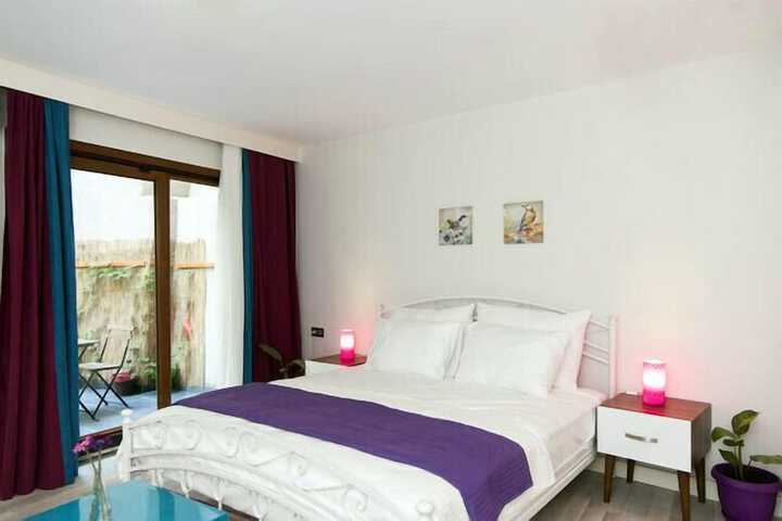 Room 27 of 42
