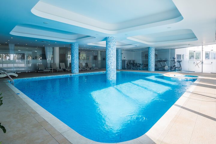 Hotel Pool