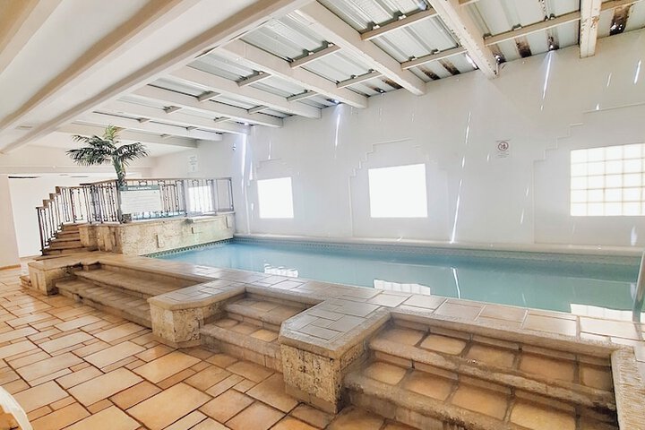 Pool Hotel