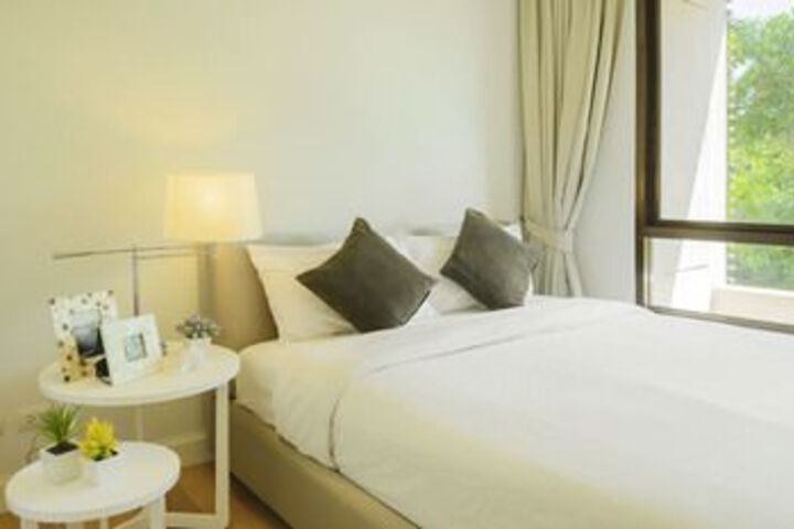 Room 42 of 80