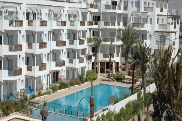 Hotel with Pool