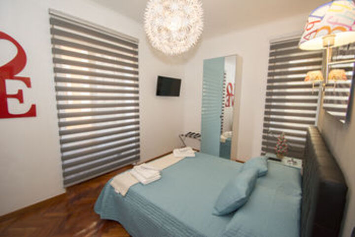 Room 14 of 23