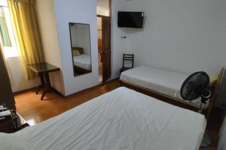 Room 8 of 16