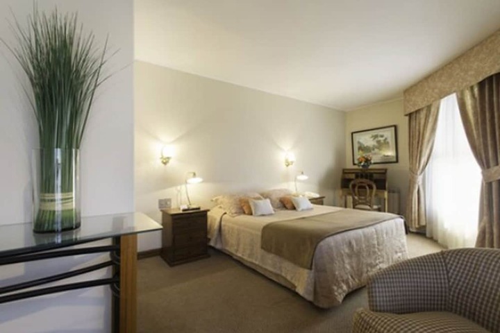 Room 16 of 49