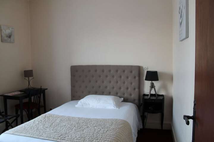 Room 6 of 46