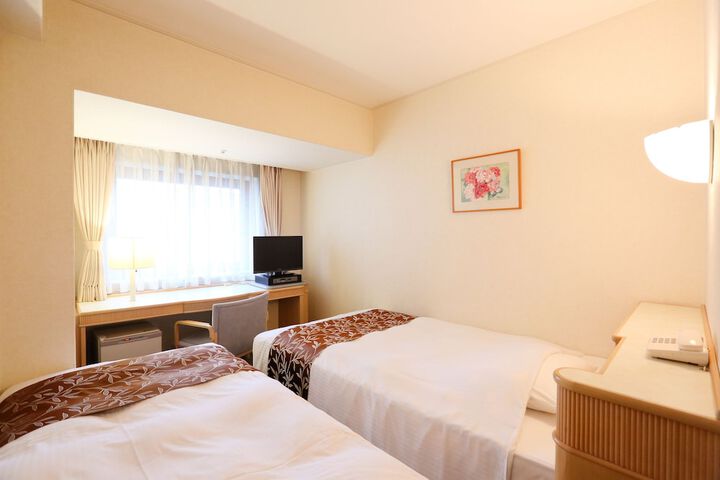 Room 10 of 41