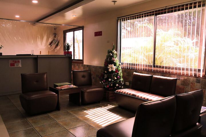 Guest Lobby