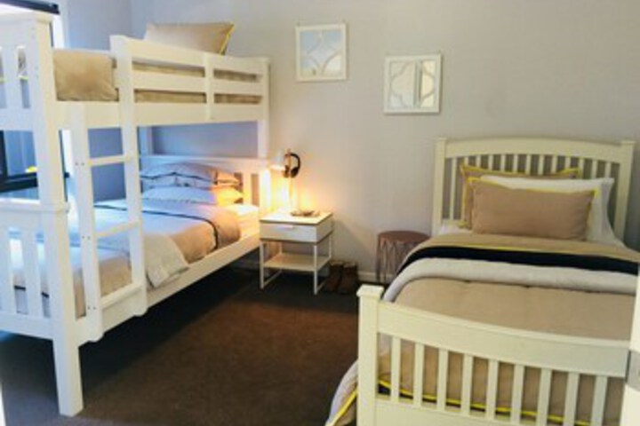 Room 17 of 18