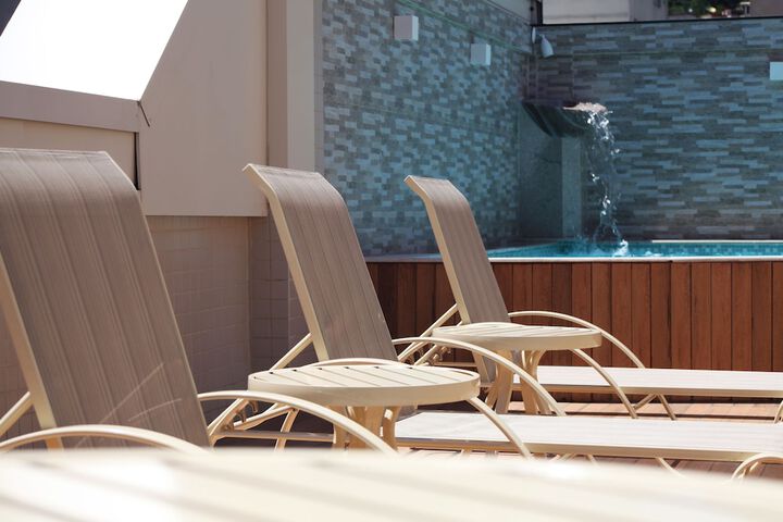 Hotel Pool