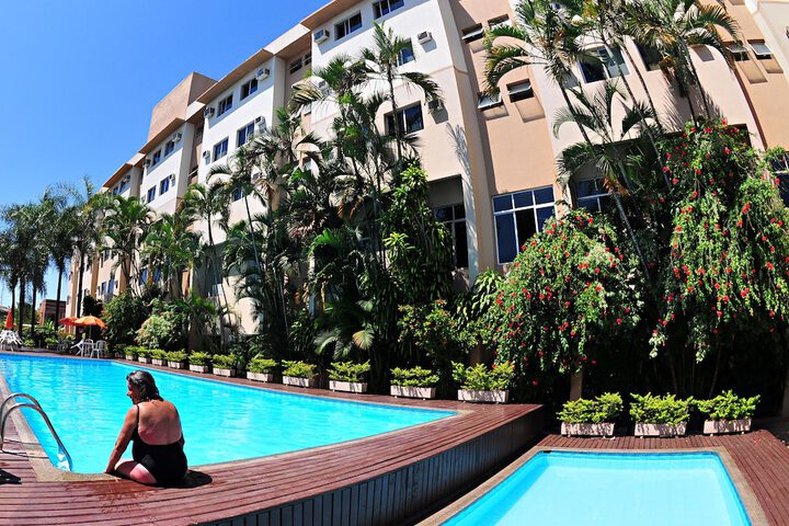 Hotel Pool