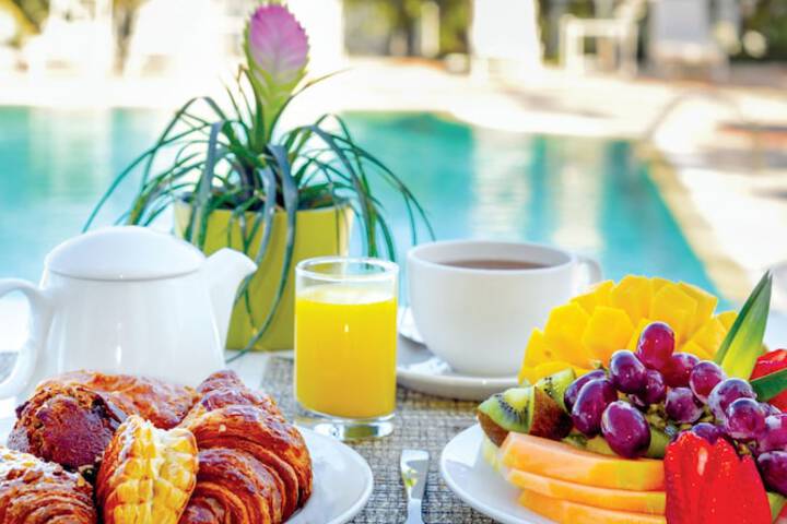Breakfast/Coffee Service 86 of 91