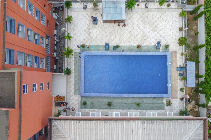 Pool 15 of 22