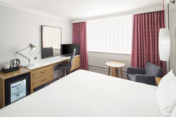 Room 14 of 65
