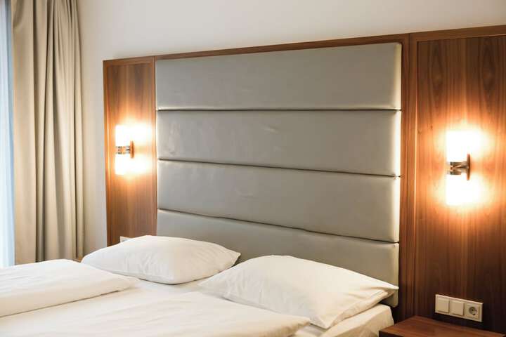 Room 18 of 49