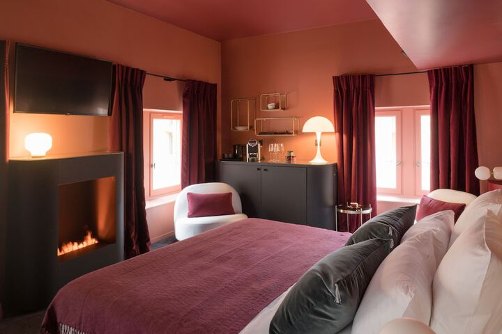 Room 207 of 285