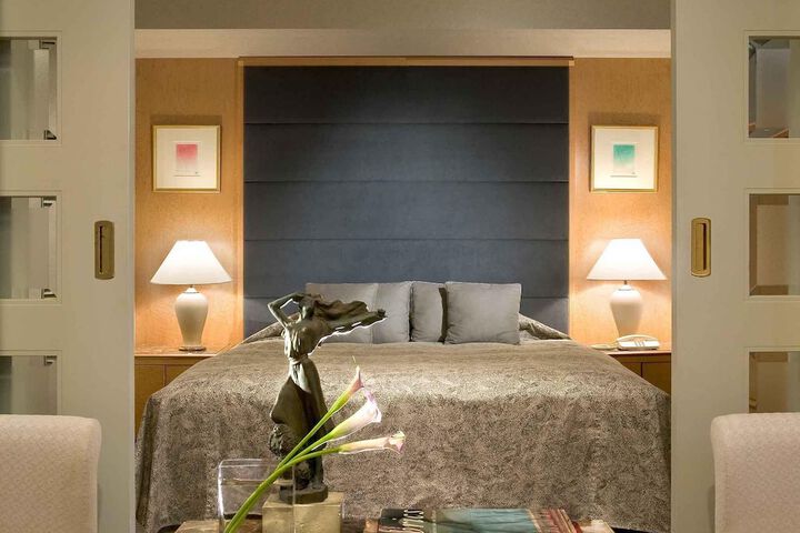 Room 17 of 43