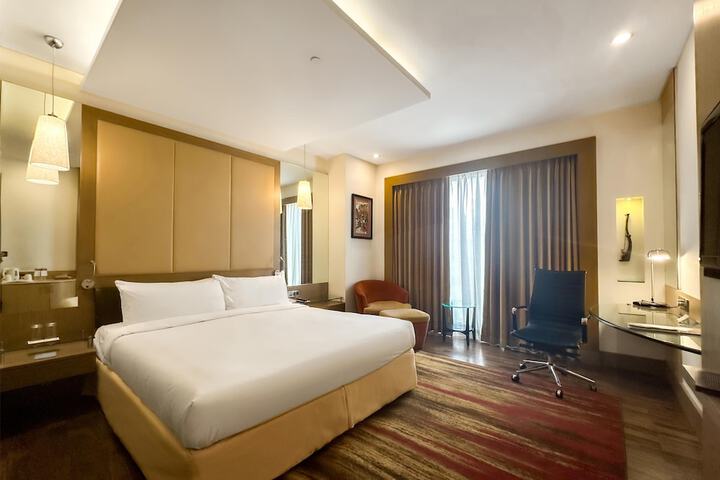 Room 57 of 133