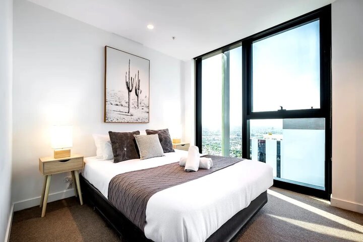 Room 10 of 65