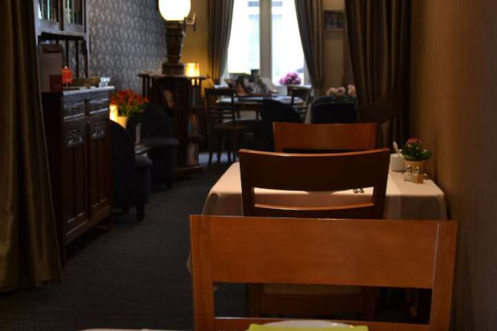 Dining 65 of 71