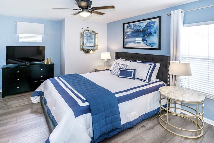 Room 173 of 710