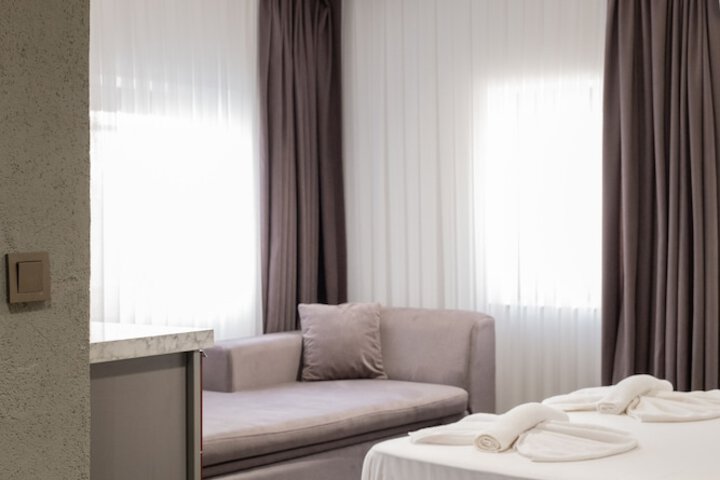 Room 29 of 49