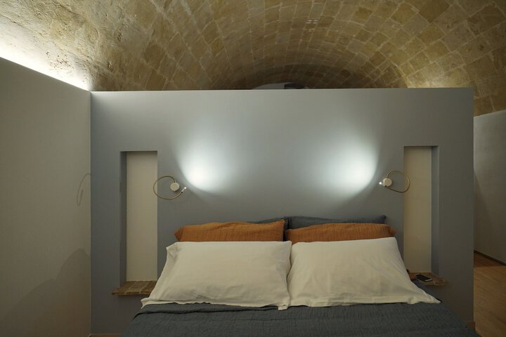 Room 12 of 28