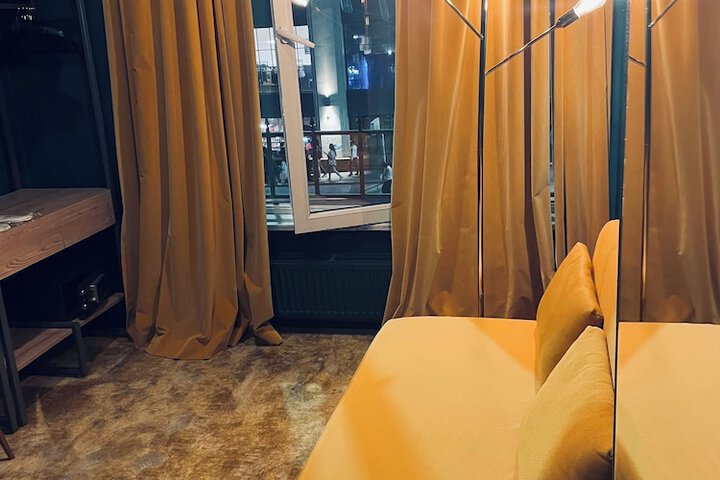 Room 11 of 116