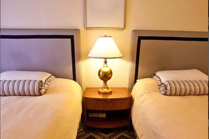 Quadruple with Double Bed (11 of 22)