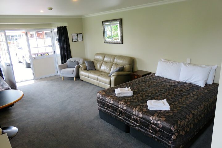 Room 44 of 141