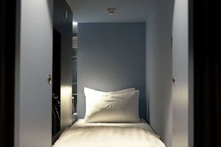 Room 4 of 13