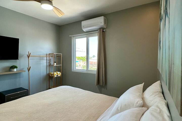 Room 17 of 53