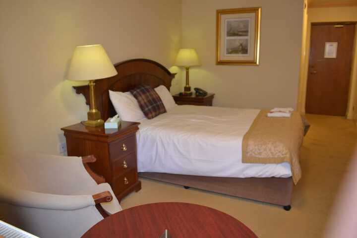 Room 4 of 53