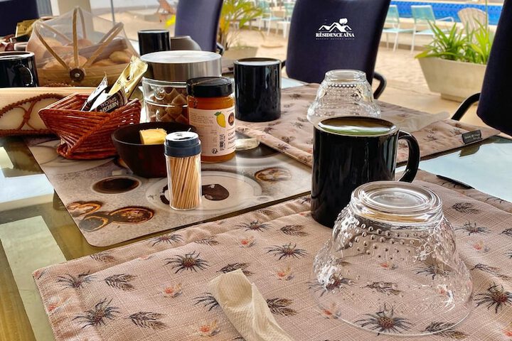 Breakfast/Coffee Service 11 of 28
