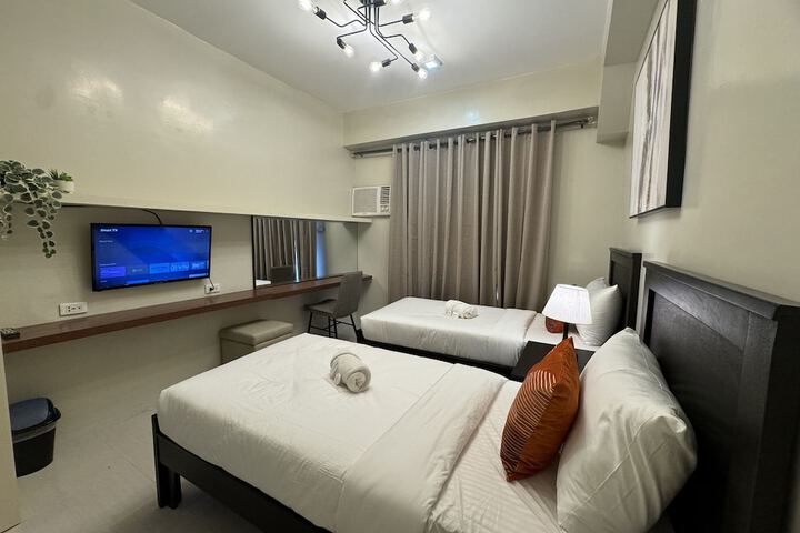 Room 18 of 24
