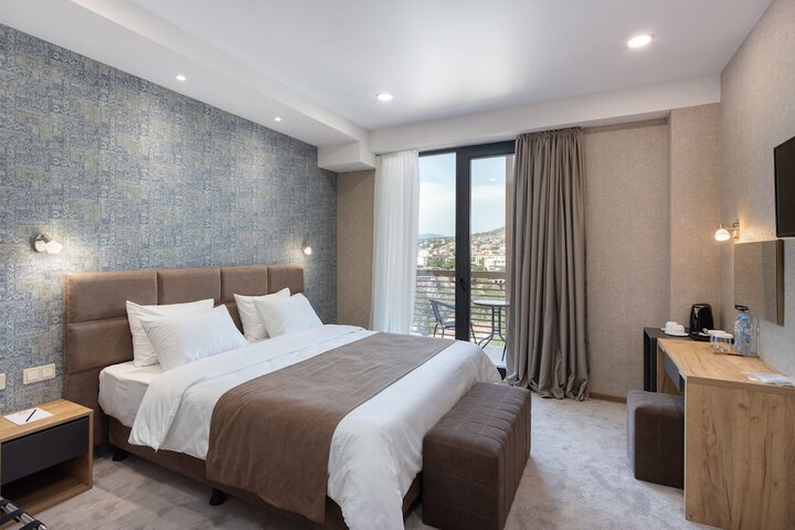 Brooch Boutique Hotel