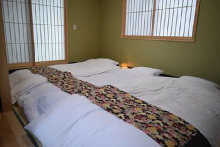 Room 21 of 33