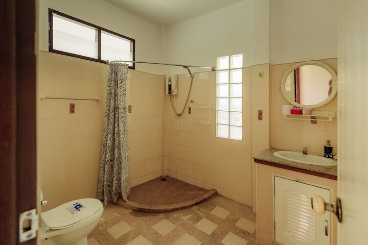Room 30 of 59