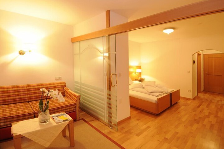 Room 17 of 42