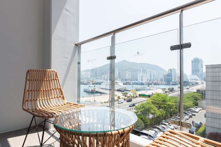 Room 14 of 61