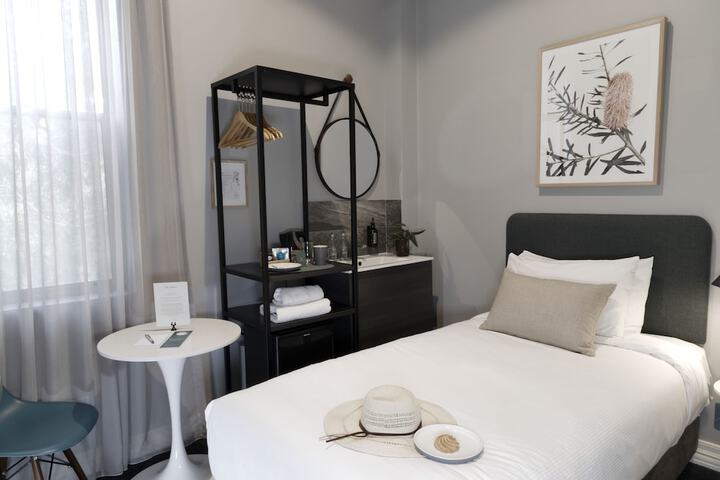 Room 21 of 56